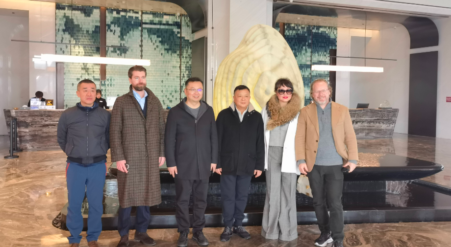 有朋自远方来-重庆兴亚控股集团及北欧绿色能源基金到我司考察交流